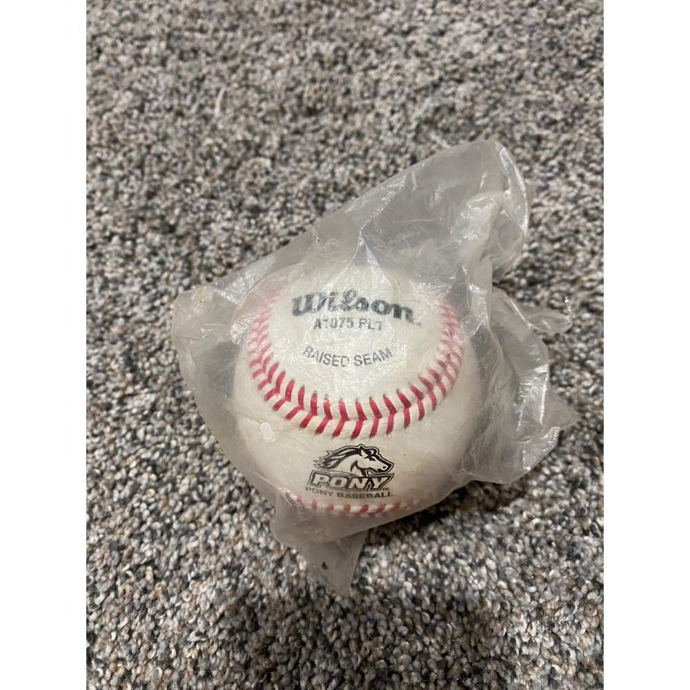 Wilson Baseball Unisex OS White Like New A1075 PL1 Pony League Raised Seam
